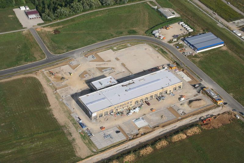 Am Ende der Bauphase: Der Neubau aus der Vogelperspektive. (Archiv: Vogel Business Media)