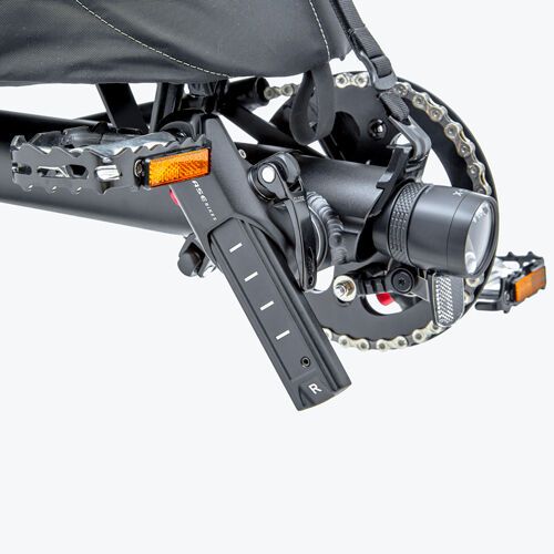 Kurbeln ermöglichen im Tandem-Modus die schnelle und werkzeuglose Anpassung an die Beinlänge des Mitfahrers, im Lastenmodus verschwinden sie unter der Porter Bag.  (Bild: Hase Bikes)