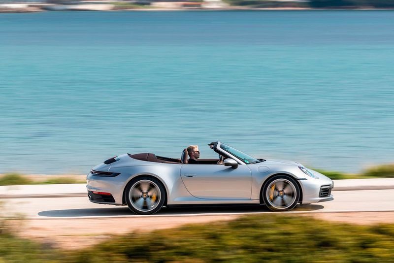 Porsche 911 Carrera S Cabriolet in Multimaterialbauweise. (Porsche)