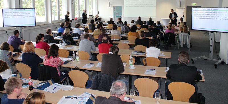 In diversen Vorträgen und Workshops konnten sich die Teilnehmer des HPLC-Praxistages über Trends und Entwicklungen zur Flüssigchromatographie informieren. (Bild: LABORPRAXIS)