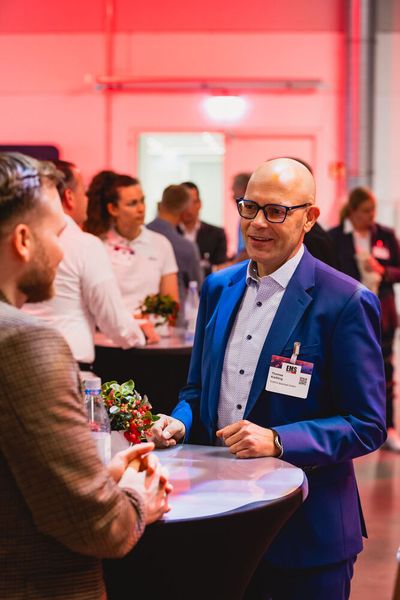 Impressionen vom 24. Würzburger EMS-Tag: Im Mittelpunkt standen aktuelle Branchenthemen, praxisnahe Impulse und insbesondere der persönliche Austausch innerhalb der EMS-Community. (Bild: Stefan Bausewein)