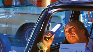 Während das Angebot und die Nachfrage nach Oldtimern zunahmen, sank im Mai 2016 ihr Durchschnittspreis bei Autoscout 24. (Thomas Ernsting/TÜV Rheinland)