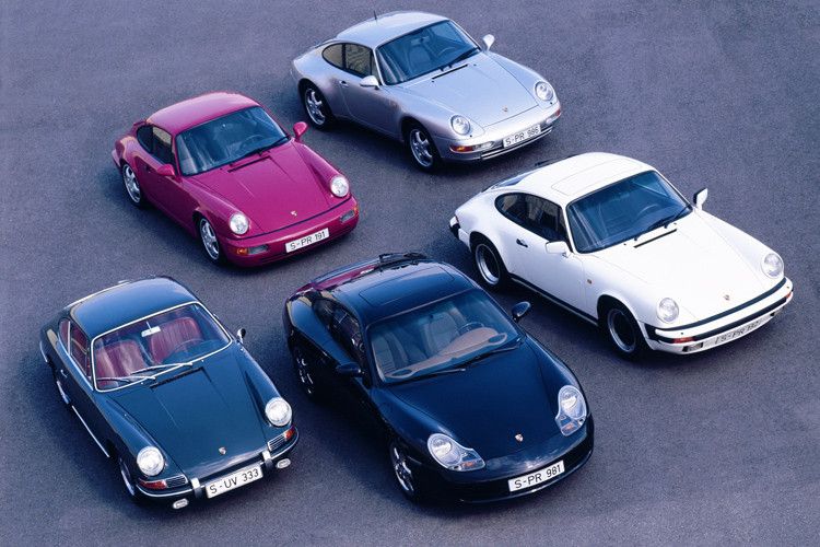 Porsche 911 beim Familientreffen: Fünf Generationen geben sich die Ehre. (Foto: Porsche)