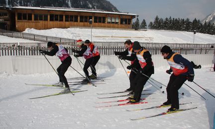 Der Startschuss ist gefallen  v.h.n.v.: Peter Ulrich (Robel Bahnmaschinenbau), Marcel Walter (Stadt Göppingen), Jürgen Krieger (Geiger), Oliver Dorow (Bechtle), Thomas Jell (Netgear) und Kai Ruggaber (Weckerle)   (Archiv: Vogel Business Media)