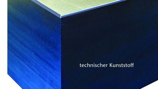 Bild 1: Hybridteil aus nanokristalliner Metallschicht und technischem Kunststoff. Im Vergleich zu Aluminium- und Magnesiumteilen ist die Steifigkeit ähnlich hoch. (Archiv: Vogel Business Media)