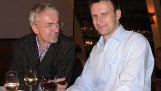 Bernd Monitor und Frank Wagner, Gründer und Vorstand von MMS, hatten beim 20. Firmenjubiläum gut lachen. (Archiv: Vogel Business Media)