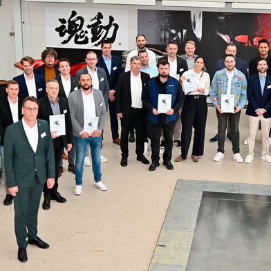 Die besten Verkäufer der deutschen Mazda-Partner wurden in Oberursel ausgezeichnet. (Bild: Mazda)