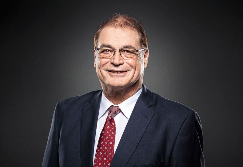 Trauer um Lothar Horn: Lothar Horn ist am 5. Februar 2023 nach langer, schwerer Krankheit im Alter von 66 Jahren verstorben. Horn war Geschäftsführer der Paul Horn GmbH in Tübingen. Er formte die Horn-Gruppe zu einem internationalen Hersteller von Präzisionswerkzeugen mit Produktionsstandorten in England, Italien, Tschechien und den USA. (Bild: Horn/Sauermann)