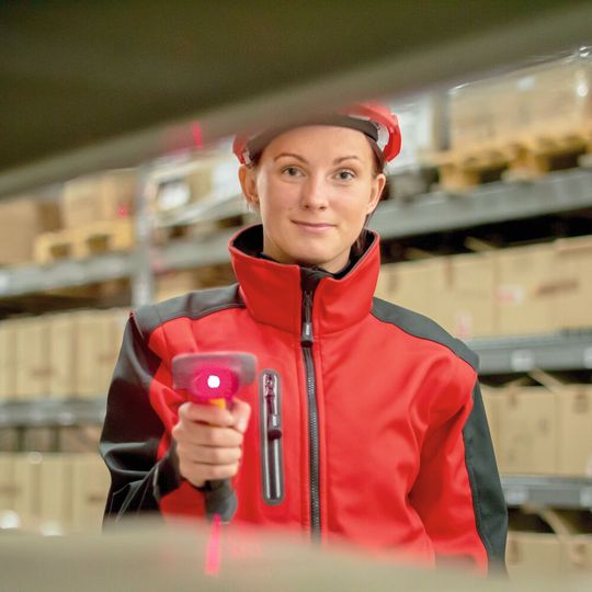 Daten sind in der Logistik so wichtig wie der Transport selbst. Hauseigene Apps können alle relevanten Informationen liefern. Daten sind in der Logistik so wichtig wie der Transport selbst. Hauseigene Apps können alle relevanten Informationen liefern.