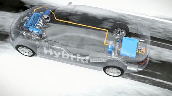 ... während die Vorderachse durch den Verbrennungsmotor mechanisch angetrieben wird. (Bild: Bosch)