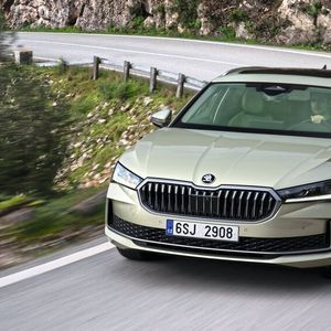 Der neue Skoda Superb steht in den Startlöchern.(Bild:  Skoda)