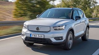 Der XC40 Recharge ist Volvos erstes vollelektrische Modell – abgesehen vom C30, mit dem das Strom-Engagement der Skandinavier vor knapp zehn Jahren begann. (Bild: Volvo)