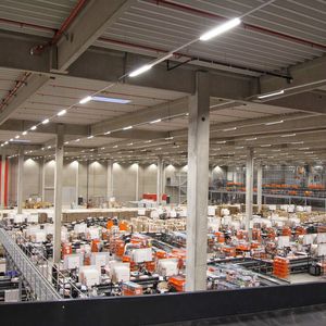 In Zukunft sollen 1000 Mitarbeiter für Zalando in Erfurt arbeiten und Pakete versenden.