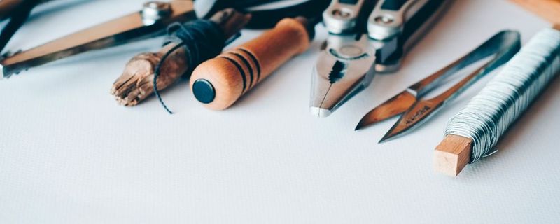 Nicht jedes Unternehmen muss in Besitz jedes Werkzeugs sein.(Bild:   / CC0)