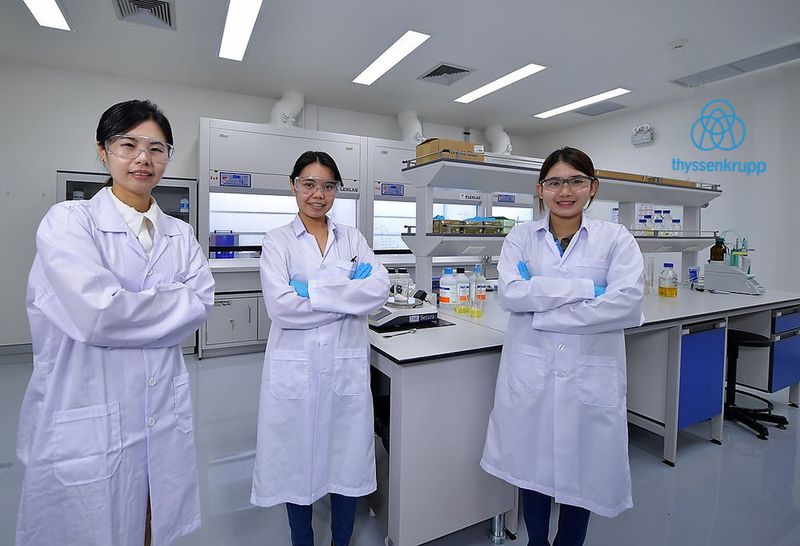 More than 250 engineers and technical experts work at thyssenkrupp’s Center of Competence for Oleochemicals in Map Ta Phut, Thailand. (thyssenkrupp)
