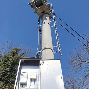 Transformatorenüberwachung: Im slowenischen Trafo-Flex-Projekt übertragen Industrie-Gateways kontinuierlich dezentrale Messdaten zur Zustandsüberwachung von Transformatoren im Mittel- und Niederspannungsnetz.(Bild:  IoTmaxx)