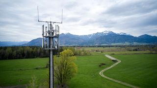 Gemeinsam haben die Telekom und Vodafone seit Sommer 2021 im Bundesgebiet mehr als 2.000 Mobilfunklöcher beseitigt. (Bild: Vodafone)