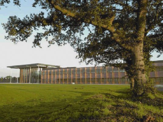 Bild 36: Das Advanced Technology Centre (ATC) wurde 2013 in Bristol, UK, eröffnet.  (TDK-Lambda)