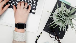 Auch ein weiteres Modell kommt laut Studie gut an: Mehr als jeder Zweite (54 Prozent) möchte im betrieblichen Kontext mit seinen privaten, bevorzugten Geräten, Systemen und Marken arbeiten. (gemeinfrei)