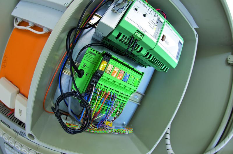 Inline Controller ILC 150 ETH mit digitalen und analogen Ein- und Ausgängen in den Fernwirk-Unterstationen  (Bild: Phoenix Contact)