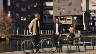 ppls with bike.png (AXIS Communications GmbH)