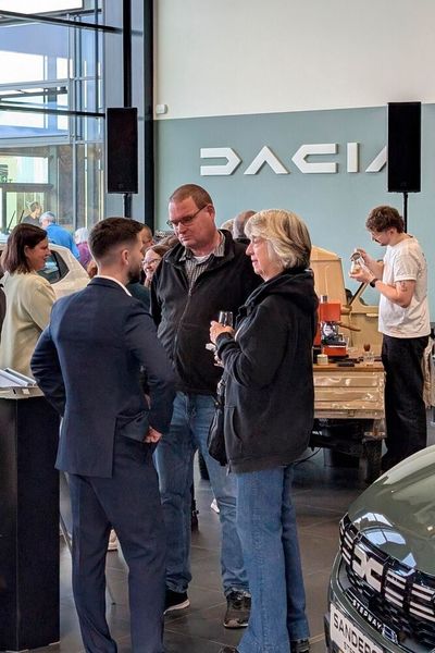 Bislang war Dacia in Friesenheim im Renault-Showroom angesiedelt und erhält mit dem Umzug mehr Sichtbarkeit. (Bild: Autohaus von der Weppen)