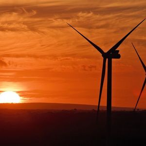 Induktives Löten sorgt für schnelle Prozesse im Windkraft-Anlagenbau.