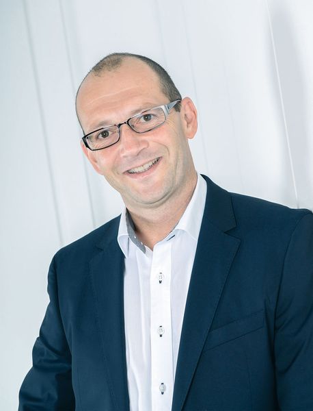 «Der Anspruch von Atomic an eine permanente Weiterentwicklung und Optimierung der Prozesse rund um die Produktion machte auch vor der Instandhaltung nicht Halt. So wurde 2013 damit begonnen, die Instandhaltung und das Ersatzteilmanagement zu optimieren» Oliver Hofbauer, Geschäftsführer der H&H Systems Software GmbH. (H&H Systems)