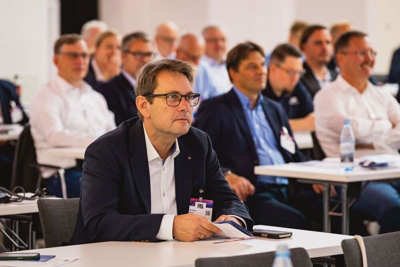 Impressionen vom 24. Würzburger EMS-Tag: Im Mittelpunkt standen aktuelle Branchenthemen, praxisnahe Impulse und insbesondere der persönliche Austausch innerhalb der EMS-Community. (Bild: Stefan Bausewein)