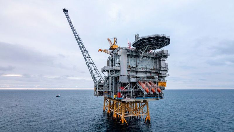 One person at the Martin Linge field in the North Sea has tested positive for corona virus. (Jan Arne Wold/Woldcam - Equinor)