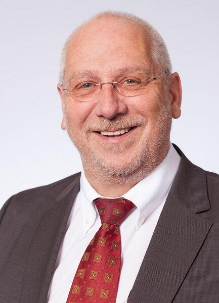 Ansgar van Halteren ist geschäftsführendes Vorstandsmitglied des Industrieverband Klebstoffe e. V. (Bild: IVK)