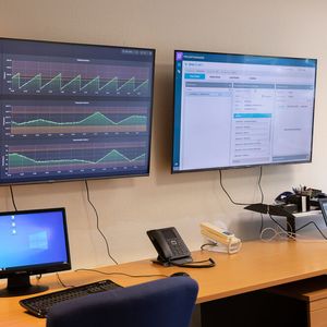 Am Leitstand werden die Daten von Sensoren zusammengeführt und analysiert.(Bild:  René Maiwald/ Remmel Consulting)