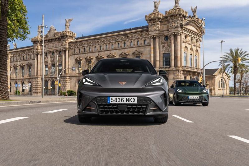 The compact electric car is based on the VW Group's MEB platform (Image:Cupra via Authors' Union Mobility)