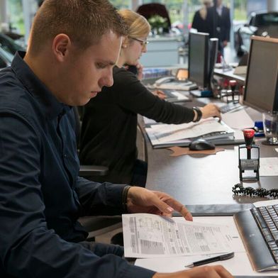 Das Lieferkettengesetz soll künftig nur größere Betriebe betreffen. Die EU-Kommission plant das Gesetz abzuschwächen. (Bild: frei lizenziert)