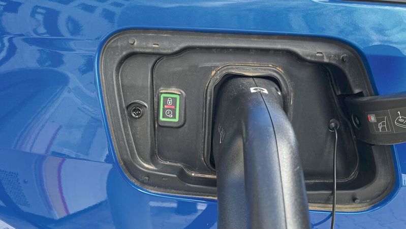 E-Auto-Fahren dürfte 2025 deutlich teurer werden – weil die Versicherungsprämien steigen.(Bild:  Grimm – VCG)