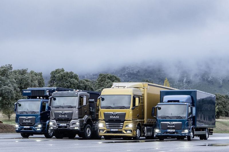 Die Kabinen der vier Grundvarianten behalten weitgehend das bekannte MAN-Desgin; größere Änderungen gibt es ... (Bild: MAN Truck & Bus SE)