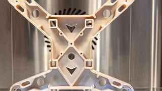 Die Maschine zur Additiven Fertigung von Minifactory verarbeitet auch PEI (Polyetherimid). (Tuukka Kiviranta, Minifactory)