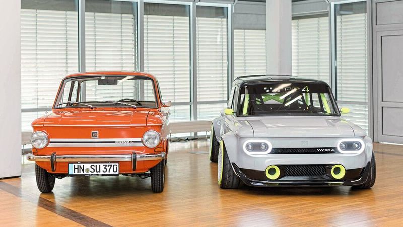 Den Prinz baute die NSU Motorenwerke AG in verschiedenen Varianten von 1958 bis 1973. Er verfügte über einen Zweizylinder-Paralleltwin-Motor im Heck. Als Prinz 1000 gab es ihn ab 1963 auch mit vier Zylindern. Der luftgekühlte Reihenvierer besaß eine oben liegende Nockenwelle und leistete zwischen 40 und 70 PS. (Bild: Audi AG)