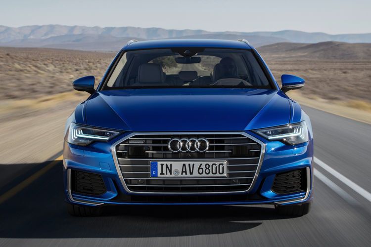 Ansonsten profitiert der Avant von allen Neuerungen der Limousine: Unter der Haube arbeiten die gleichen Aggregate, zunächst also drei Diesel und ein Benziner. (Audi)