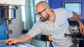 Die Spezialisten von Kunz precision AG sorgen dafür, dass Maschinen wieder exakt das leisten, was sie sollen: konstante Präzision und messbare Produktivitätssteigerung. (Bild: Kunz precision AG)