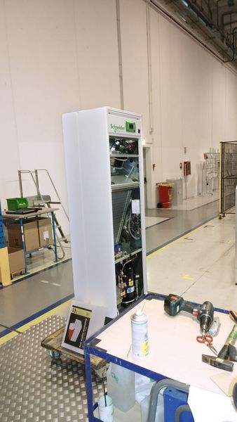 Eine der kleineren CRAC-Units von Schneider Electric in der Endmontage. (Bild: Vogel IT-Medien)