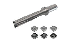 Mit den Abmessungen 2, 3, 4 und 5 × D ist die Walter AG mit dem Wendeschneidplatten-Vollbohrer der Serie D4120, die jetzt den Durchmesserbereich von 13,5 bis 59 mm abdeckt, sehr breit aufgestellt, heißt es. Mit Kühlkanälen und 4-schneidigen Wendeplatten bringt das nicht nur mehr Präzision und Qualität beim Bohren, so Walter. (Walter )