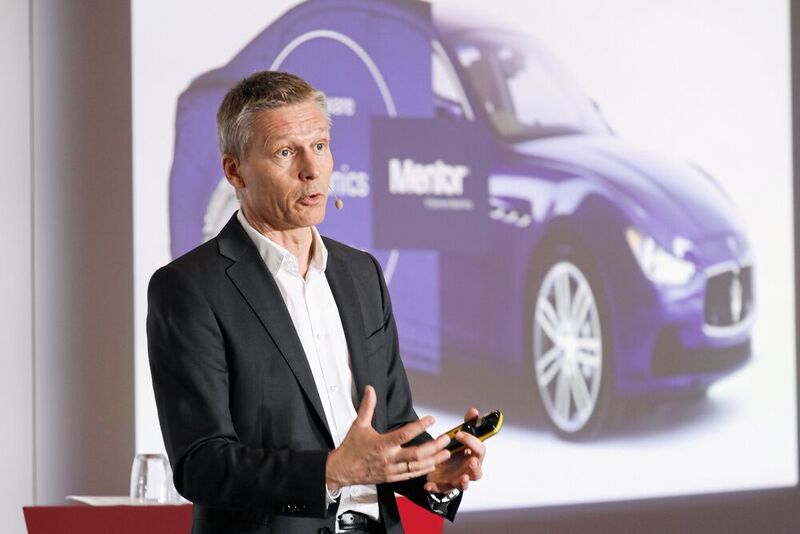 Dr. Jan Mrosik, CEO der Division Digital Factory, Siemens AG, propagierte auf der Hannover Messe-Vor-Pressekonferenz die vielfältigen Innovationen rund um die Digitalisierungsangebote des Konzerns. (Siemens)