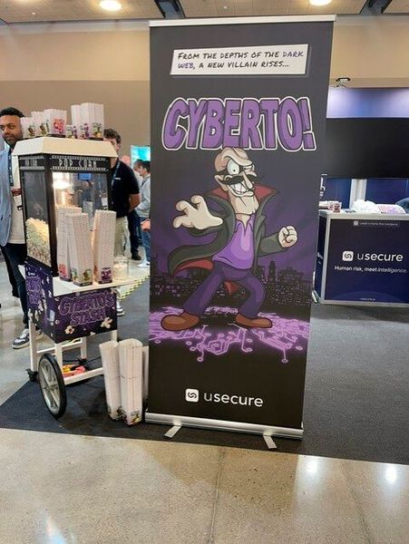 Am Stand von Usecure trieb ein neuer Bösewicht namens Cyberto sein Unwesen. (Bild: Vogel IT-Medien)
