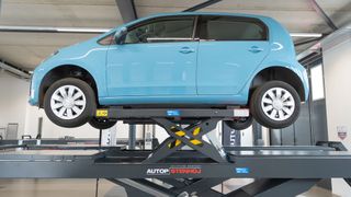 Die Magix-Hebebühne ist optional mit einem 3,5-Tonnen-Radfreiheber erhältlich. (Bild: Autopstenhoj)