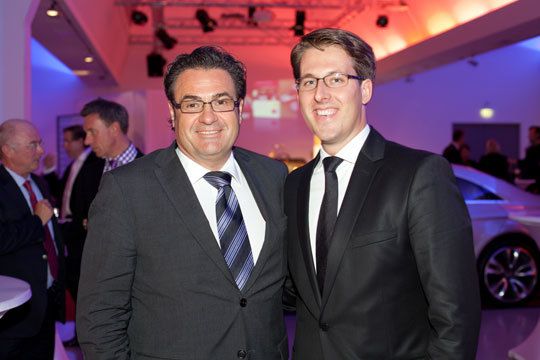 Siegbert Zeh (Screen) und Thomas Klein (Mercedes Benz Niederlassung Mainfranken) (VBM)