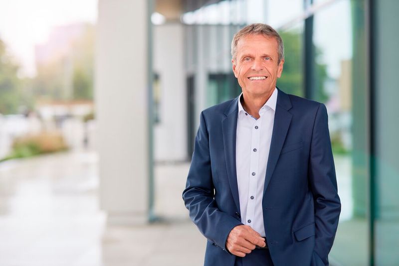 Vetter verabschiedet Geschäftsführer Thomas Otto in den Ruhestand. (Bild: Vetter)