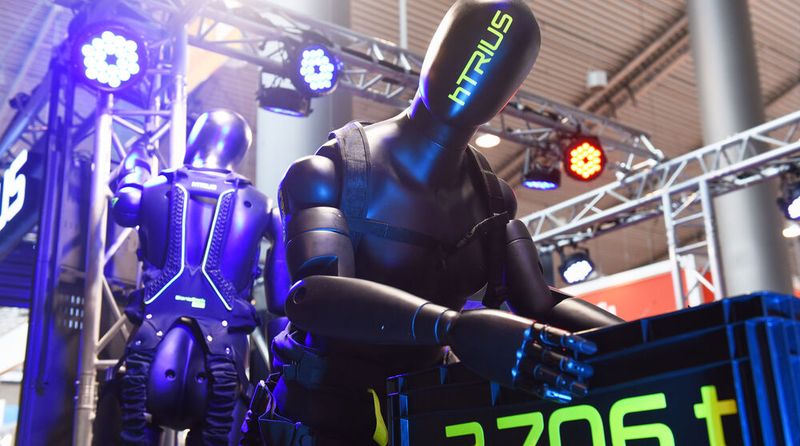 Rund um die Logimat präsnetieren zahlreiche Komponentenhersteller ihre Neuheiten und ihre Produkte für die Intralogistik.(Bild:  Nicolas Maack)