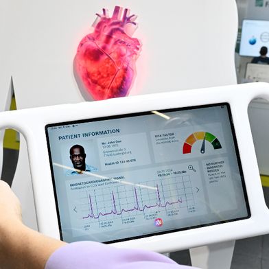 Quantentechnologien eröffnen neue Möglichkeiten für die Medizintechnik – etwa bei der präzisen Erfassung und Auswertung physiologischer Signale. (Bild: Landesmesse Stuttgart GmbH & Co. KG)