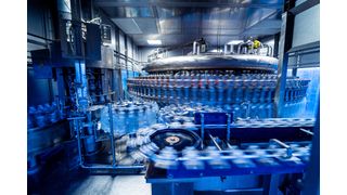 Der Entwurf und Bau von industriellen Abfüllanlagen ist aufwendig. Mithilfe generativer KI soll die Konfiguration zukünftig ressourcenschonender und intelligenter gelingen. (Bild: romaset - stock.adobe.com)